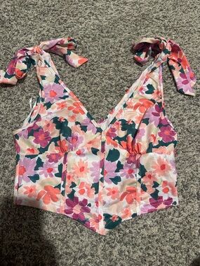 SHEIN Multicolor Floral Tie-Shoulder Corset Crop Top
